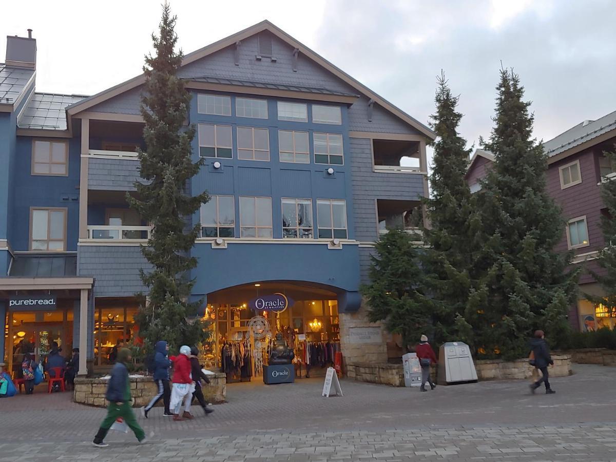 Tyndalstone Lodge 3 Bedroom In The Heart Of Village North Whistler Exterior photo